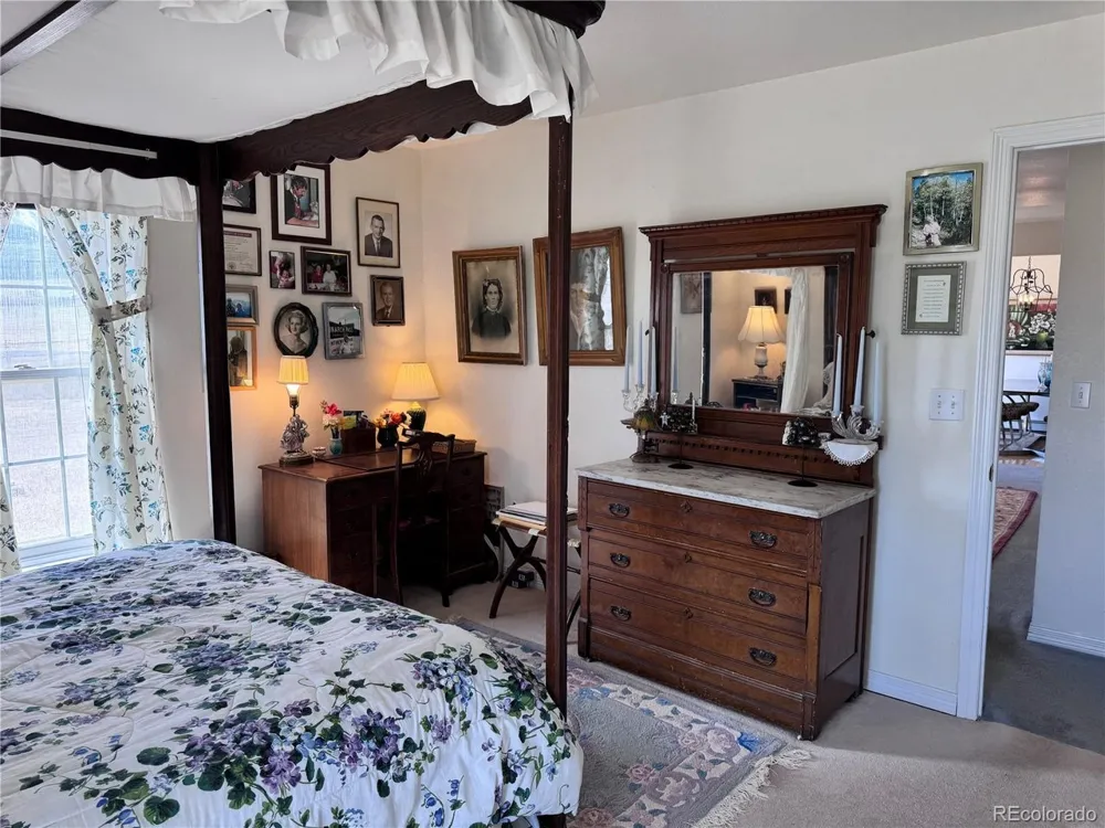 28 County Road 136 Westcliffe, CO 81252
