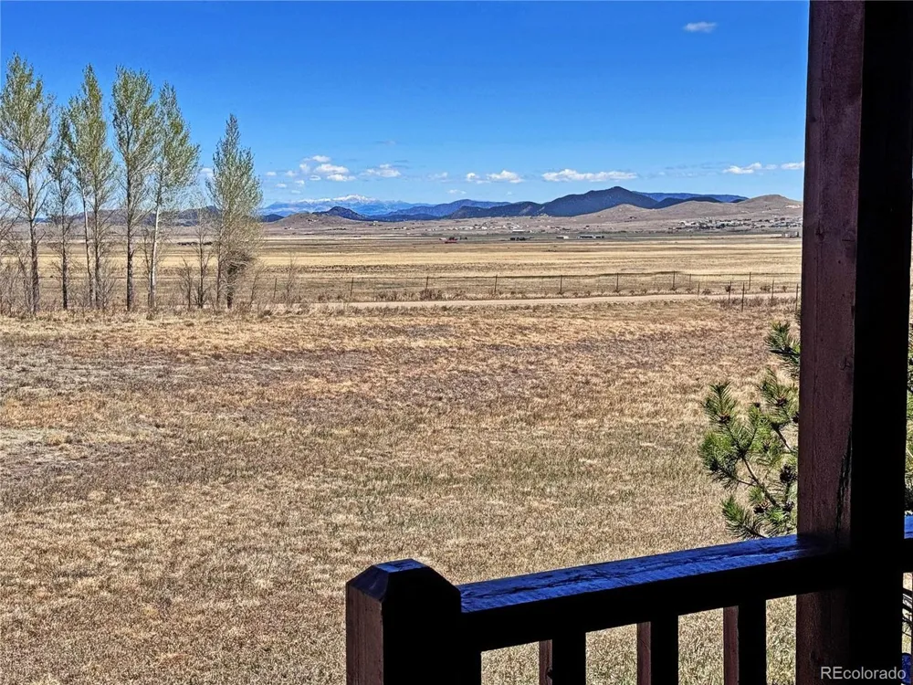 28 County Road 136 Westcliffe, CO 81252