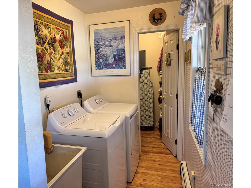 28 County Road 136 Westcliffe, CO 81252