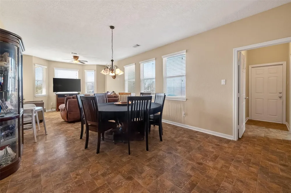 3418 Barbers Hill Road Highlands, TX 77562