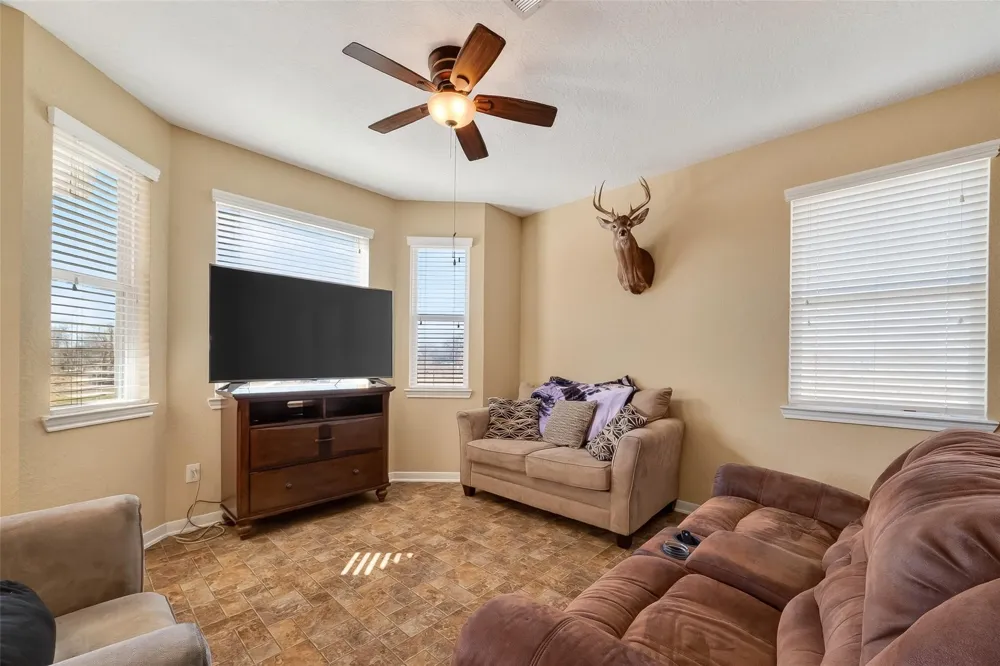 3418 Barbers Hill Road Highlands, TX 77562