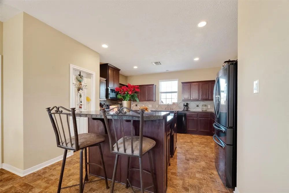3418 Barbers Hill Road Highlands, TX 77562