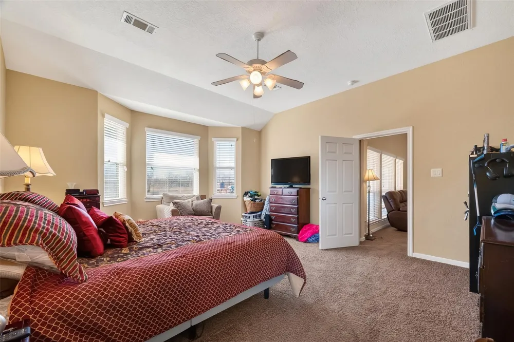 3418 Barbers Hill Road Highlands, TX 77562