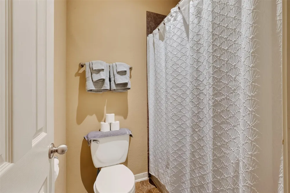 3418 Barbers Hill Road Highlands, TX 77562