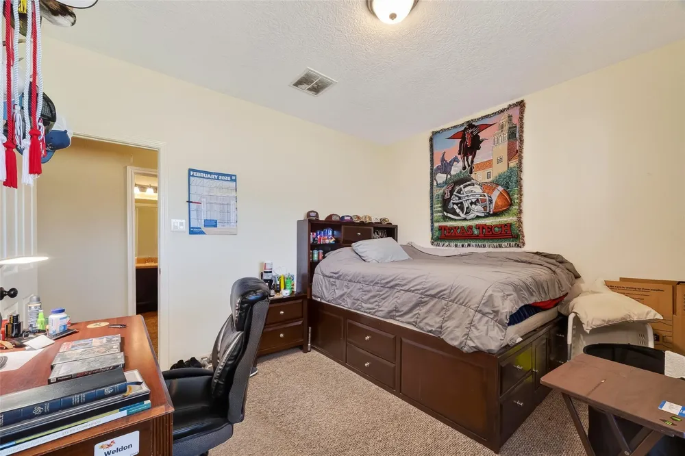 3418 Barbers Hill Road Highlands, TX 77562