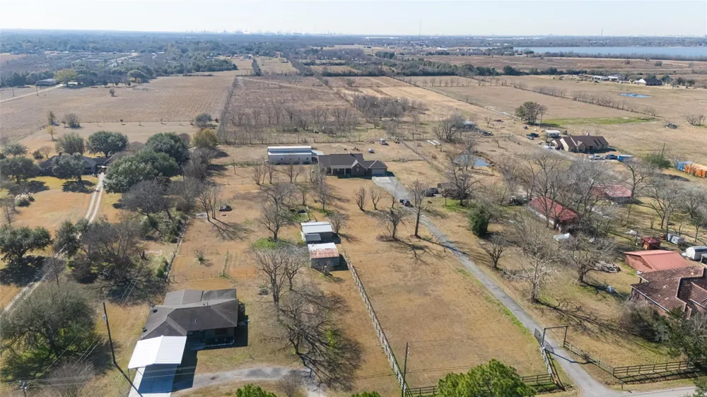 3418 Barbers Hill Road Highlands, TX 77562