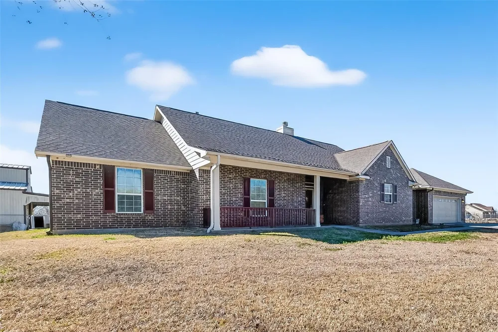 3418 Barbers Hill Road Highlands, TX 77562