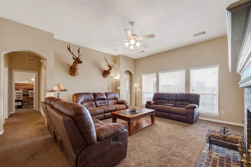 3418 Barbers Hill Road Highlands, TX 77562