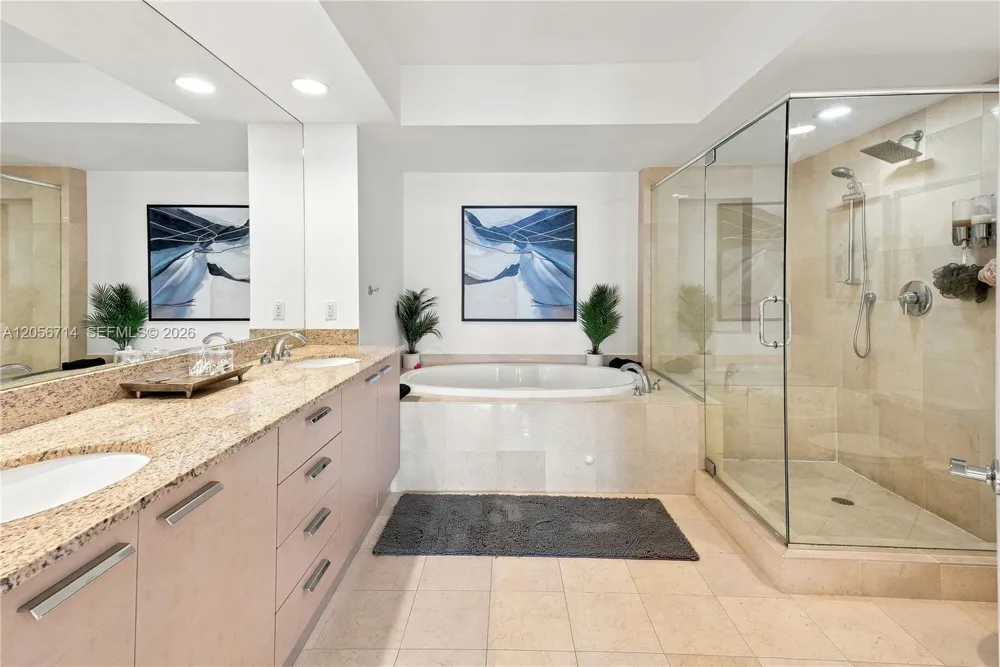 1850 S Ocean Dr #2204 Hallandale Beach, FL 33009