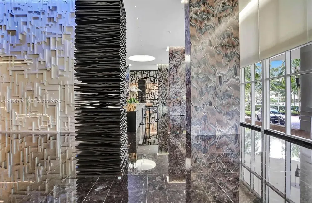 1850 S Ocean Dr #2204 Hallandale Beach, FL 33009