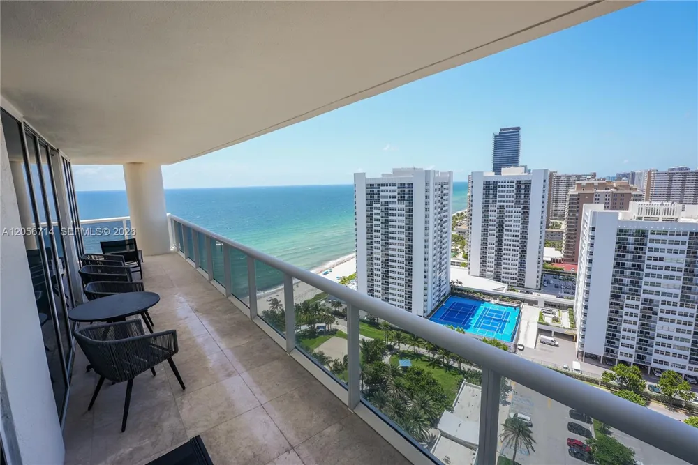 1850 S Ocean Dr #2204 Hallandale Beach, FL 33009