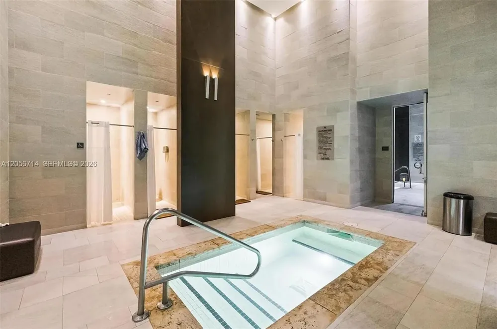 1850 S Ocean Dr #2204 Hallandale Beach, FL 33009