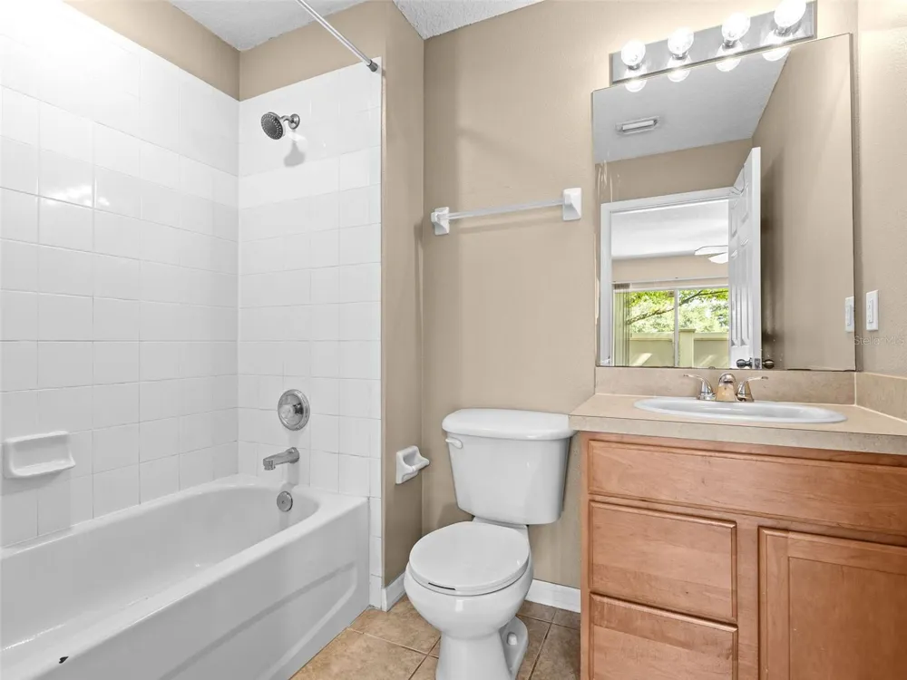 2412 MIDDLETON GROVE DRIVE Brandon, FL 33511