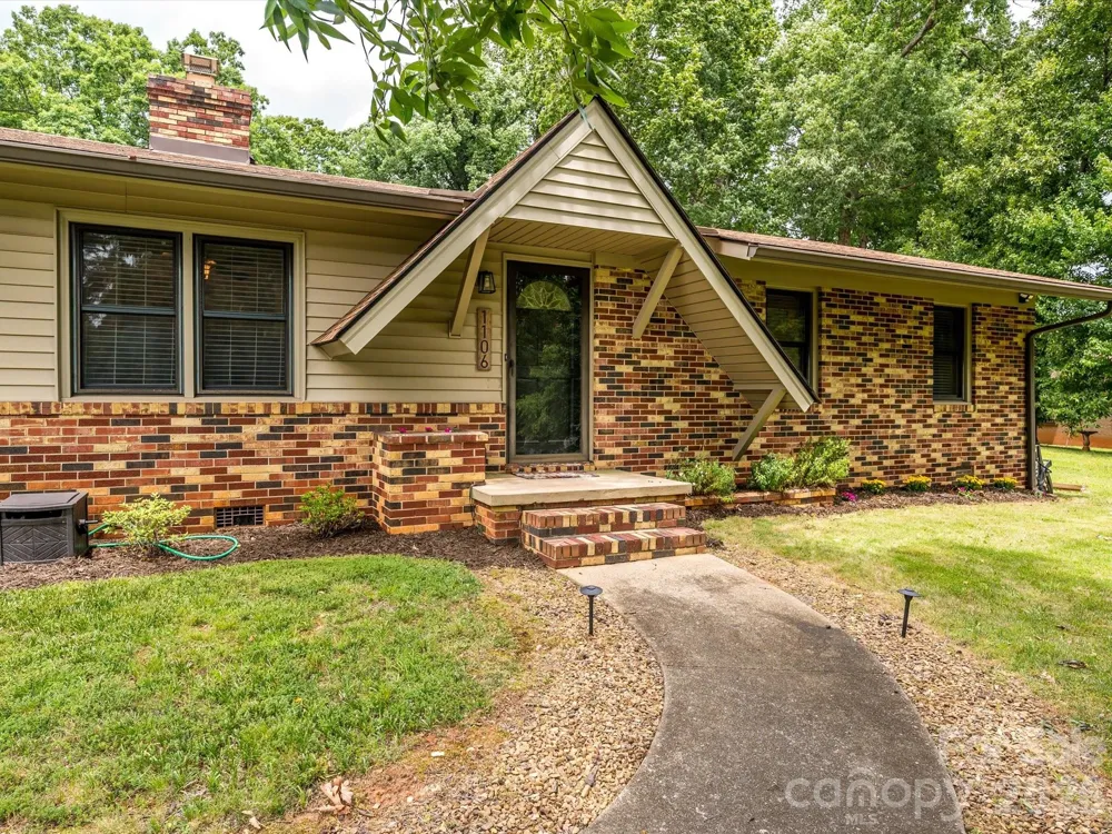 1106 Robinhood Lane Kannapolis, NC 28081