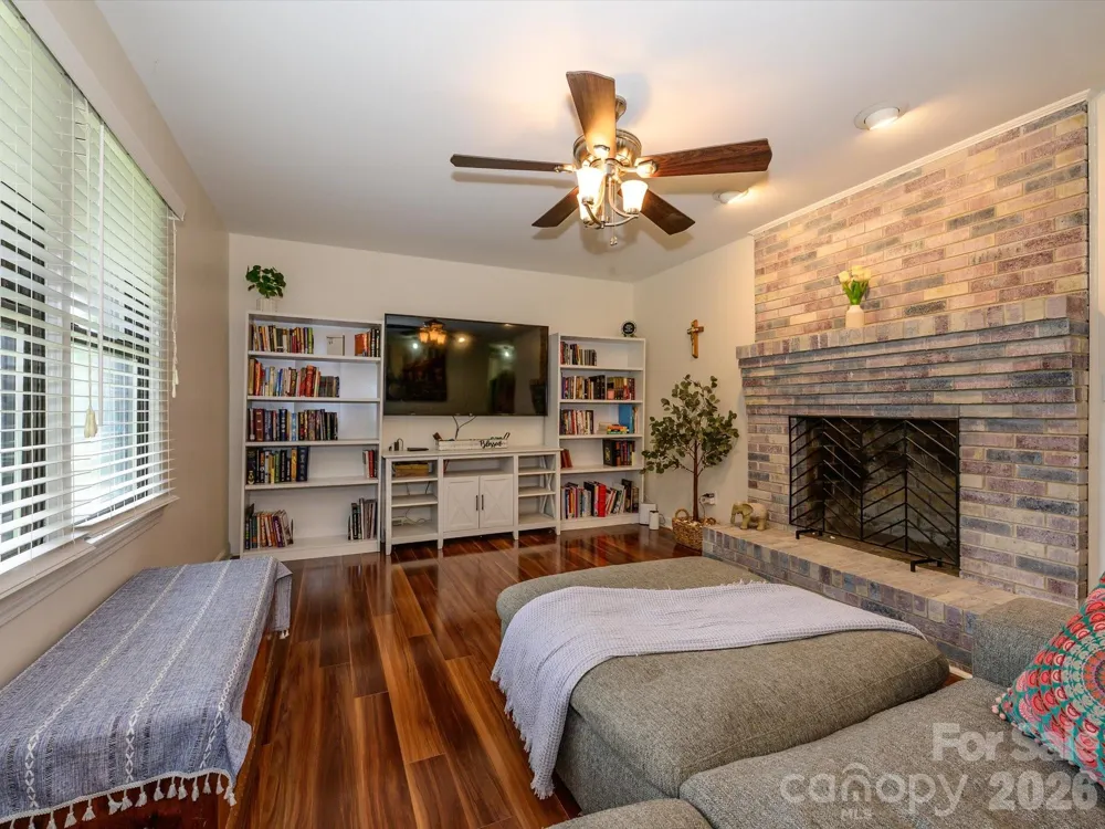 1106 Robinhood Lane Kannapolis, NC 28081