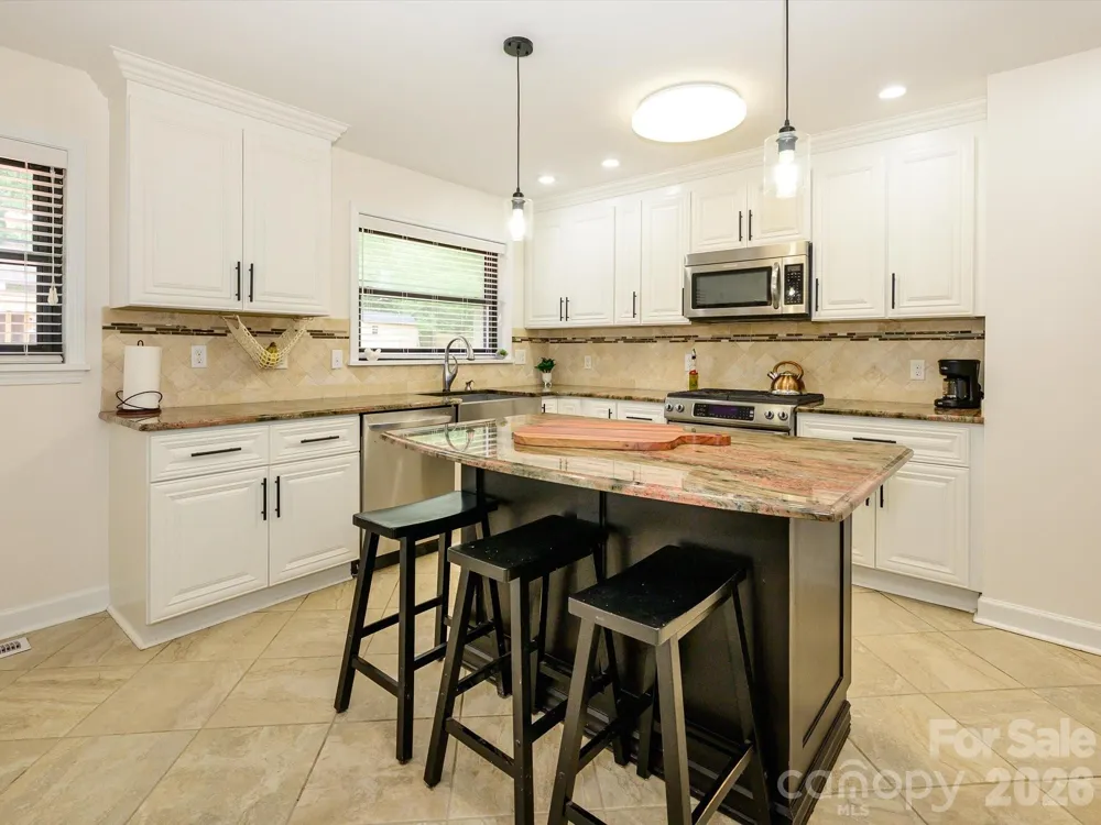 1106 Robinhood Lane Kannapolis, NC 28081