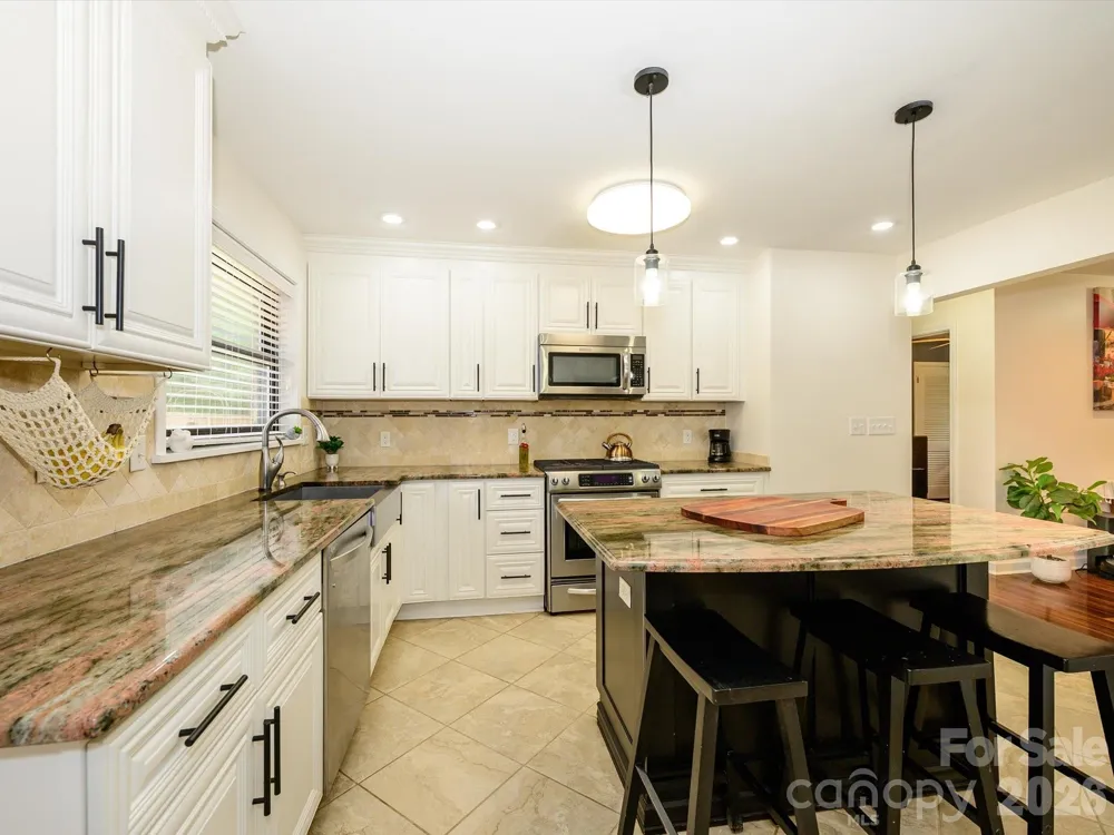 1106 Robinhood Lane Kannapolis, NC 28081