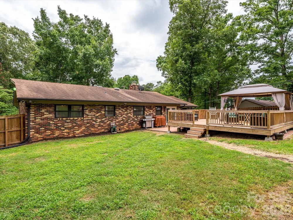 1106 Robinhood Lane Kannapolis, NC 28081