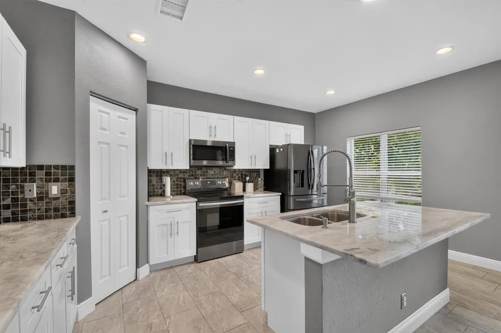 308 SPRUCE STREET Boynton Beach, FL 33426