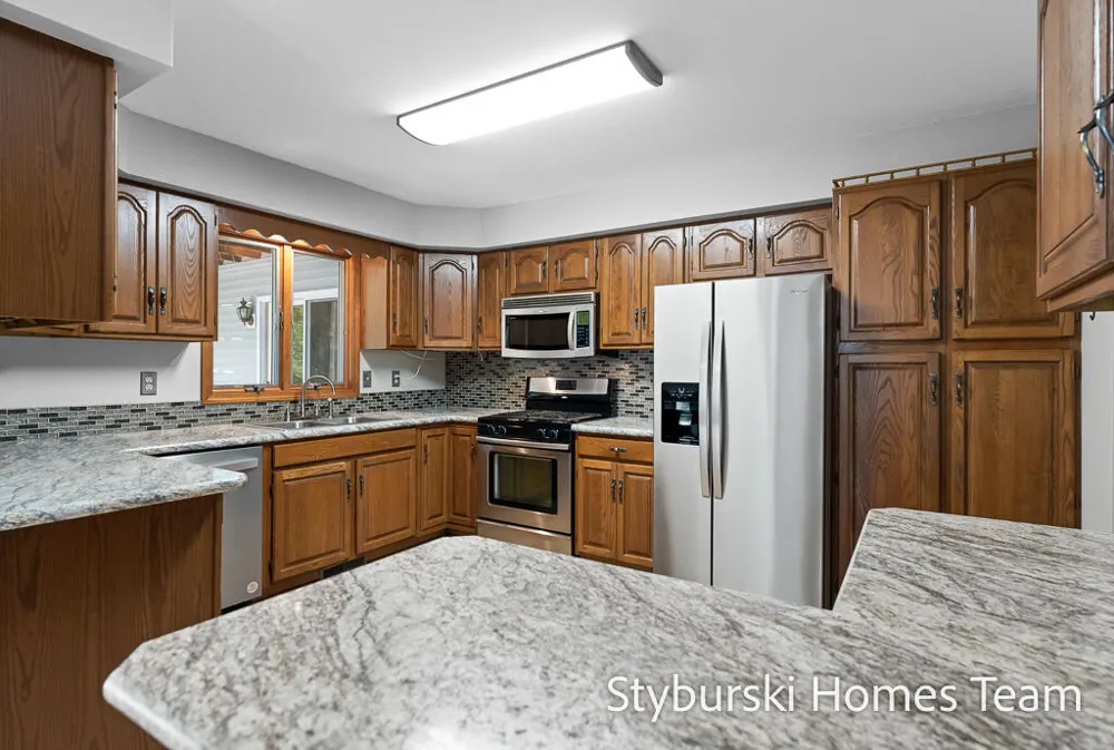 19127 W Spring Lake Road Spring Lake, MI 49456