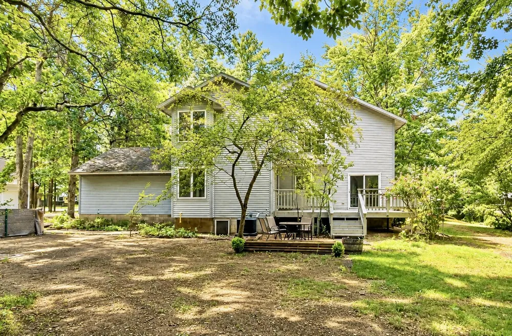 19127 W Spring Lake Road Spring Lake, MI 49456