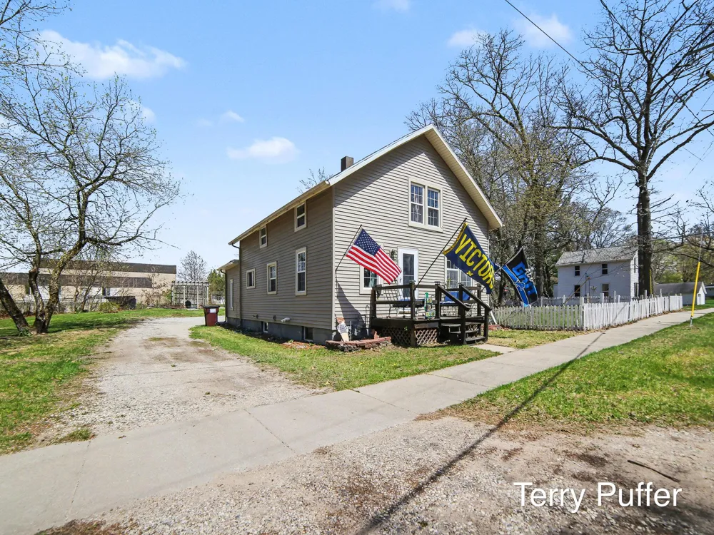6488 3rd Street Holton Township, MI 49425