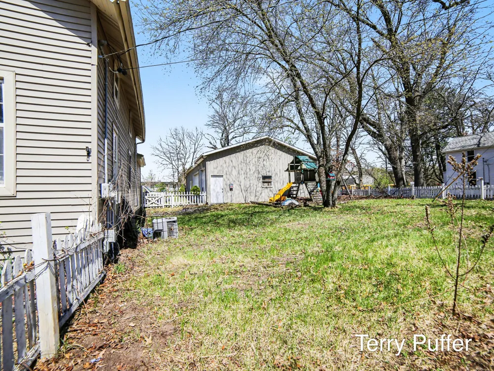 6488 3rd Street Holton Township, MI 49425
