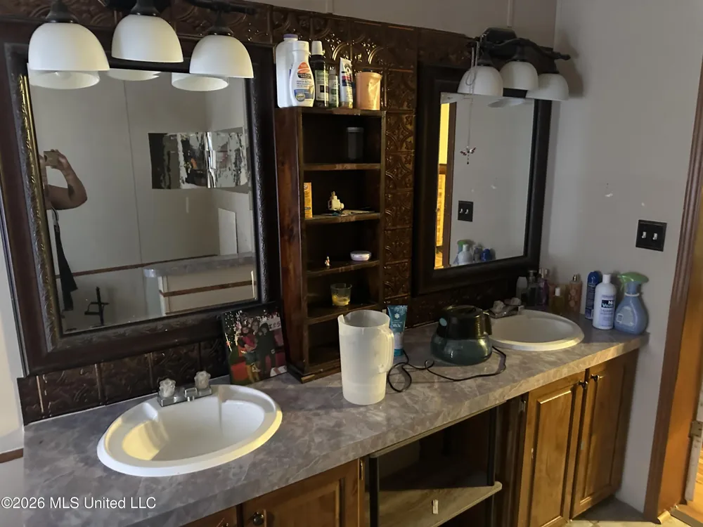 4132 NW Bouie Mill Road Brookhaven, MS 39601