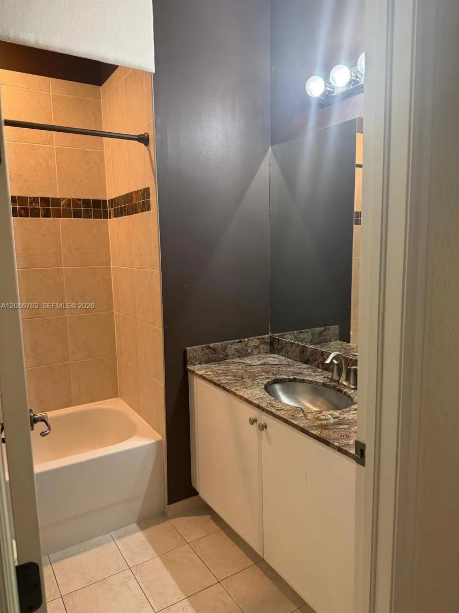 14615 SW 5th St #0 Pembroke Pines, FL 33027