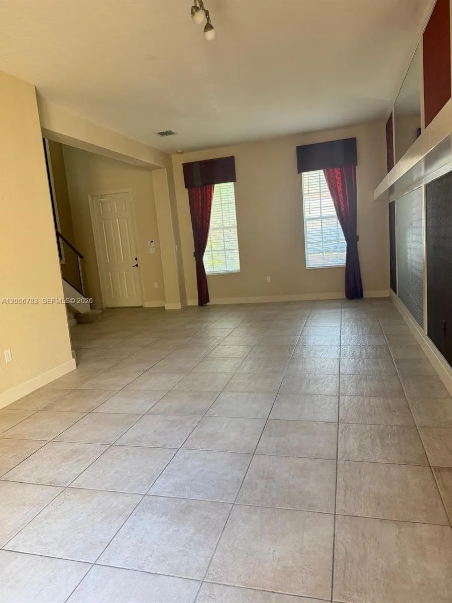 14615 SW 5th St #0 Pembroke Pines, FL 33027