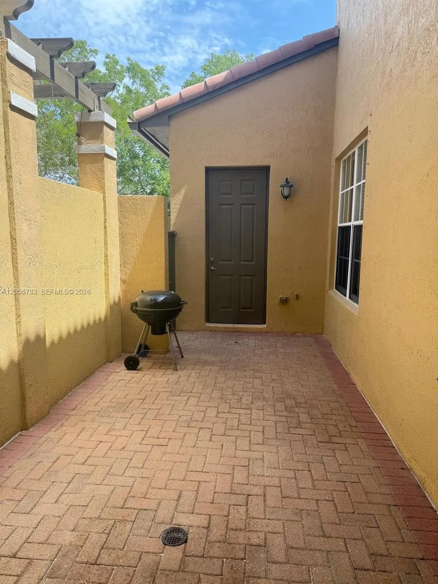14615 SW 5th St #0 Pembroke Pines, FL 33027