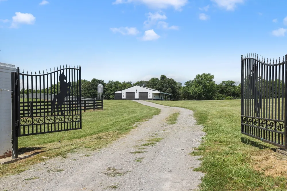 9520A Dyer Rd Rockvale, TN 37153