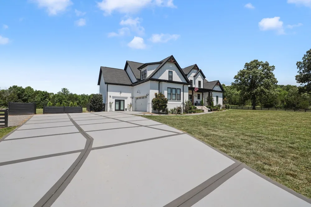 9520A Dyer Rd Rockvale, TN 37153