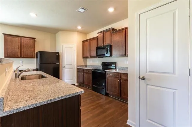 453 Winter Chase Pendergrass, GA 30567