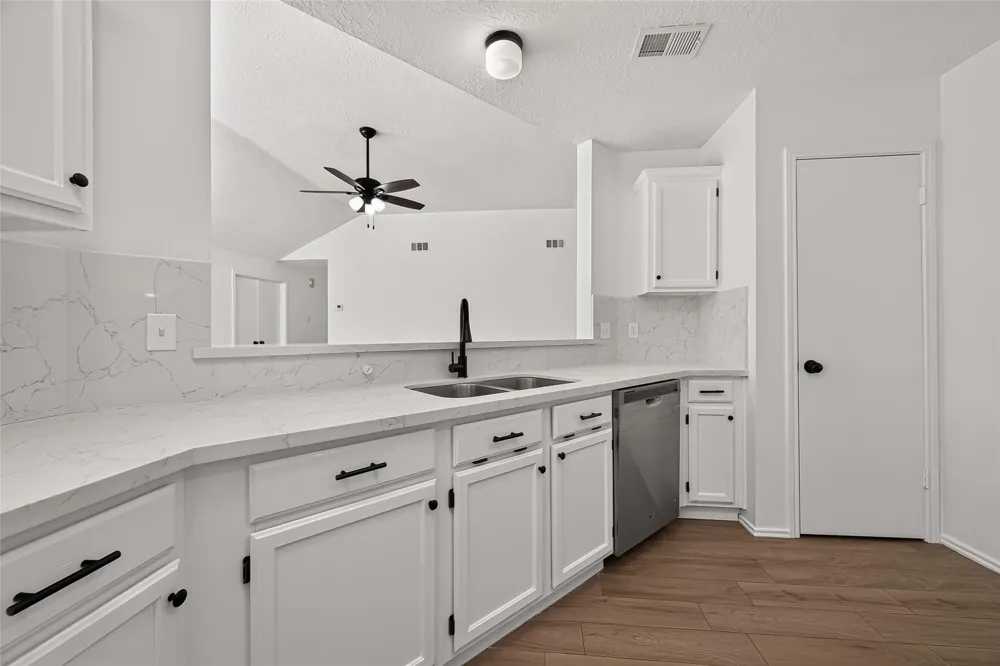 11410 Sunny Creek Drive Houston, TX 77066
