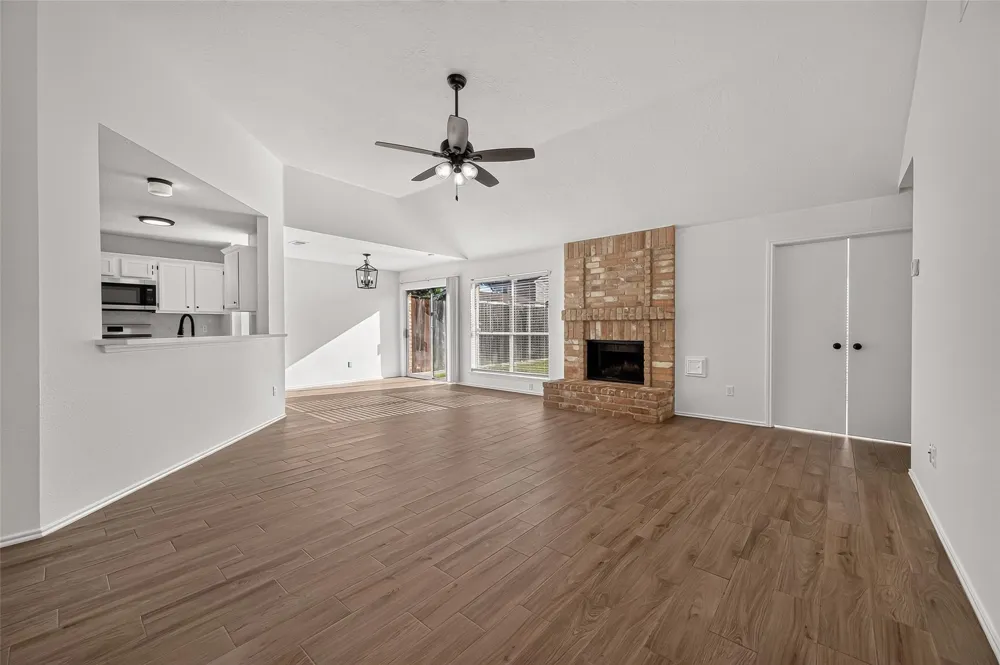 11410 Sunny Creek Drive Houston, TX 77066