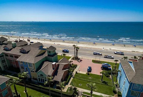 7000 Seawall Boulevard #1111