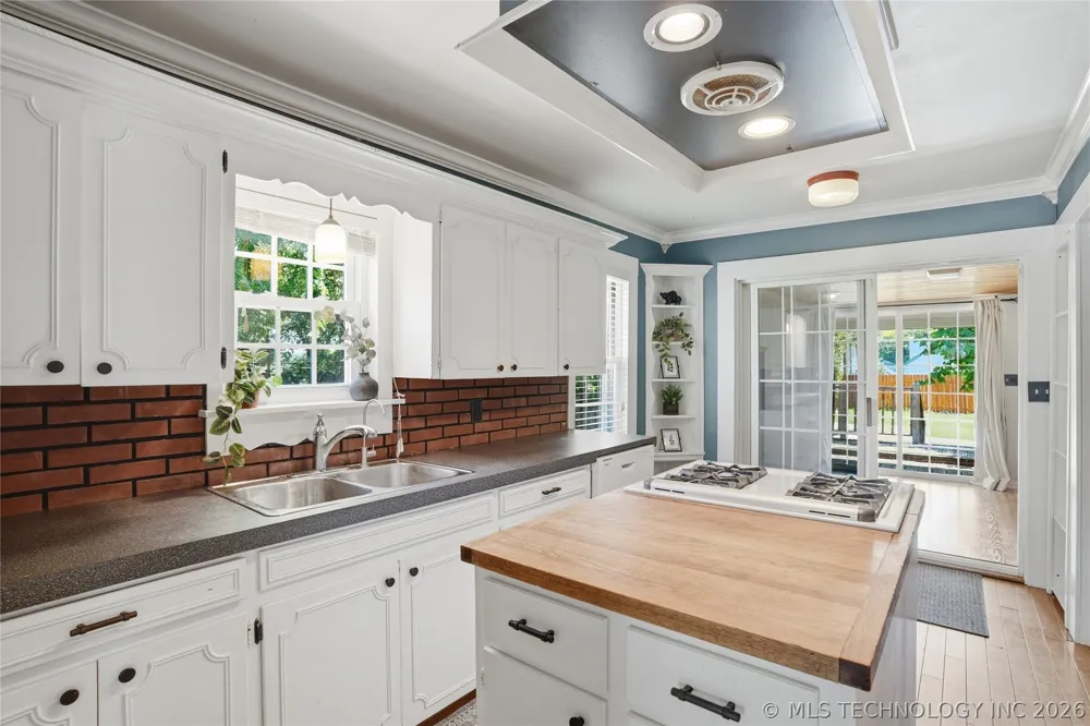 115 S Indianapolis Avenue Tulsa, OK 74112
