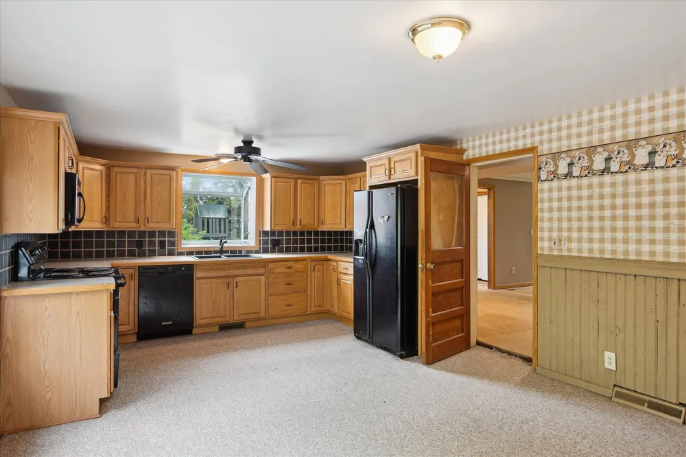 3650 Hogback Road Handy Township, MI 48836