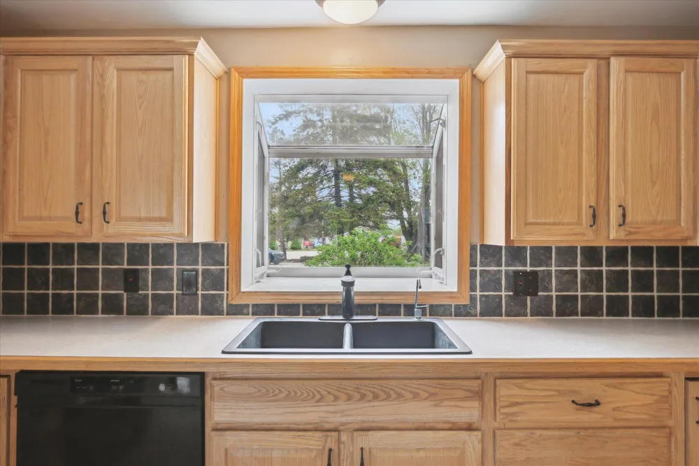 3650 Hogback Road Handy Township, MI 48836