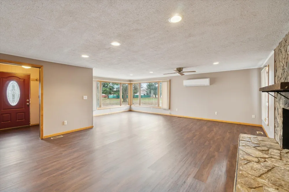 3650 Hogback Road Handy Township, MI 48836