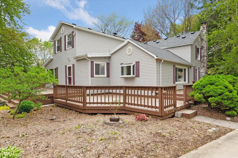 3650 Hogback Road Handy Township, MI 48836