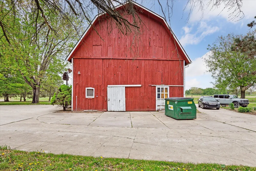 3650 Hogback Road Handy Township, MI 48836