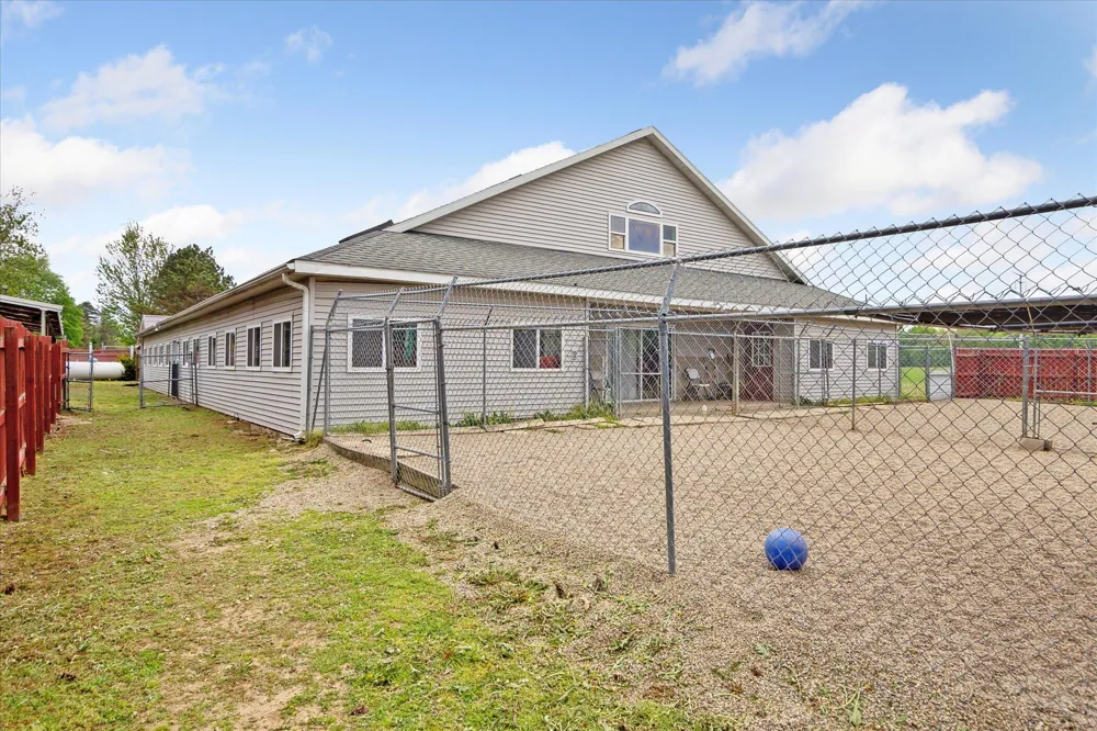 3650 Hogback Road Handy Township, MI 48836