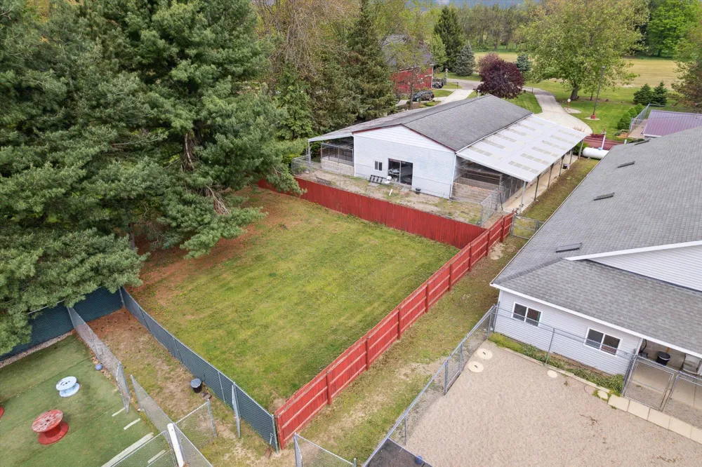 3650 Hogback Road Handy Township, MI 48836