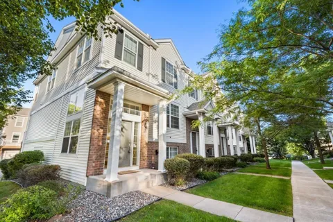 899 Ledgestone Drive