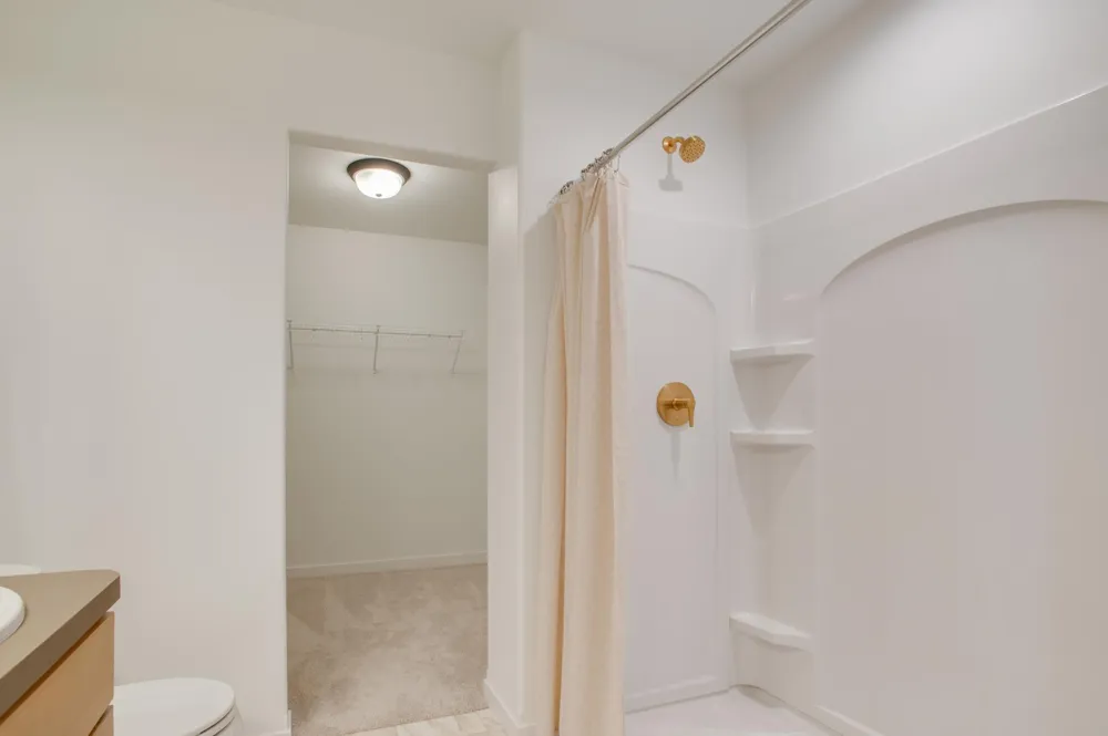 5816 James Drive W West Fargo, ND 58078
