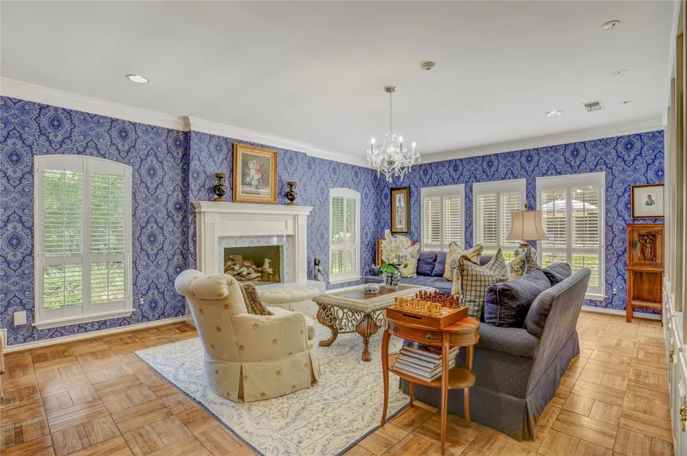 1 Stayton Circle Piney Point Village, TX 77024