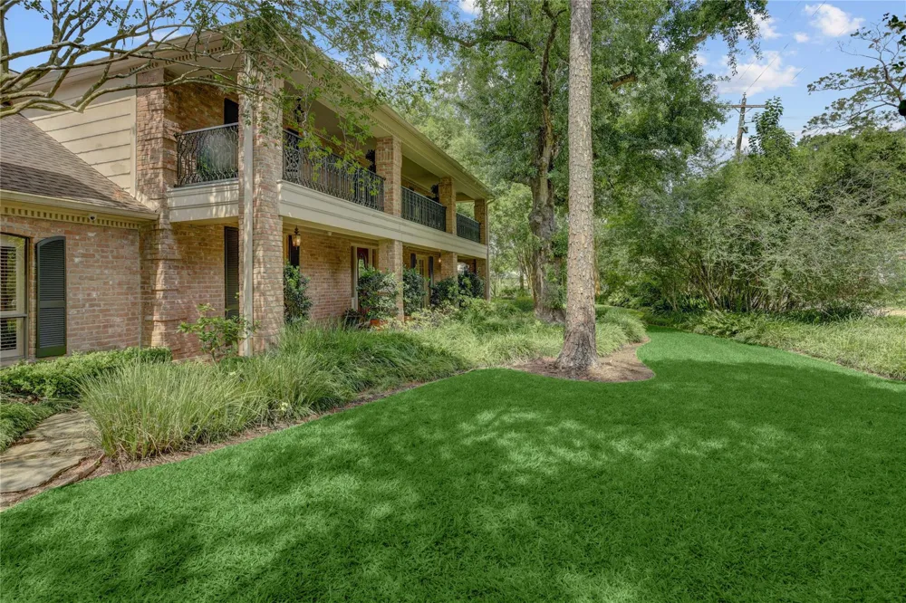 1 Stayton Circle Piney Point Village, TX 77024