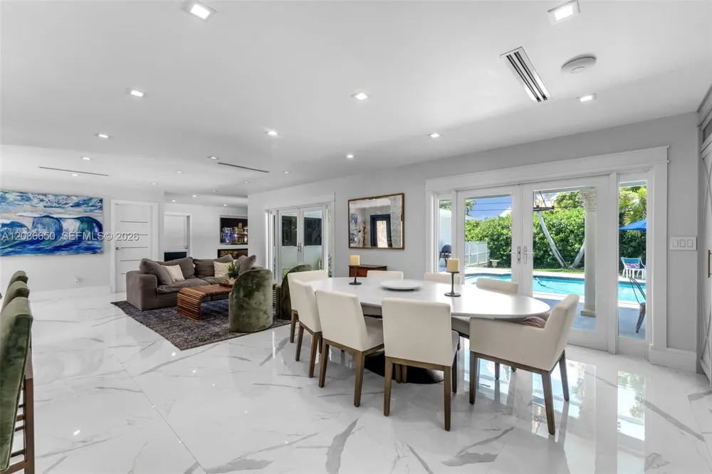 6561 Marlin Dr Coral Gables, FL 33158